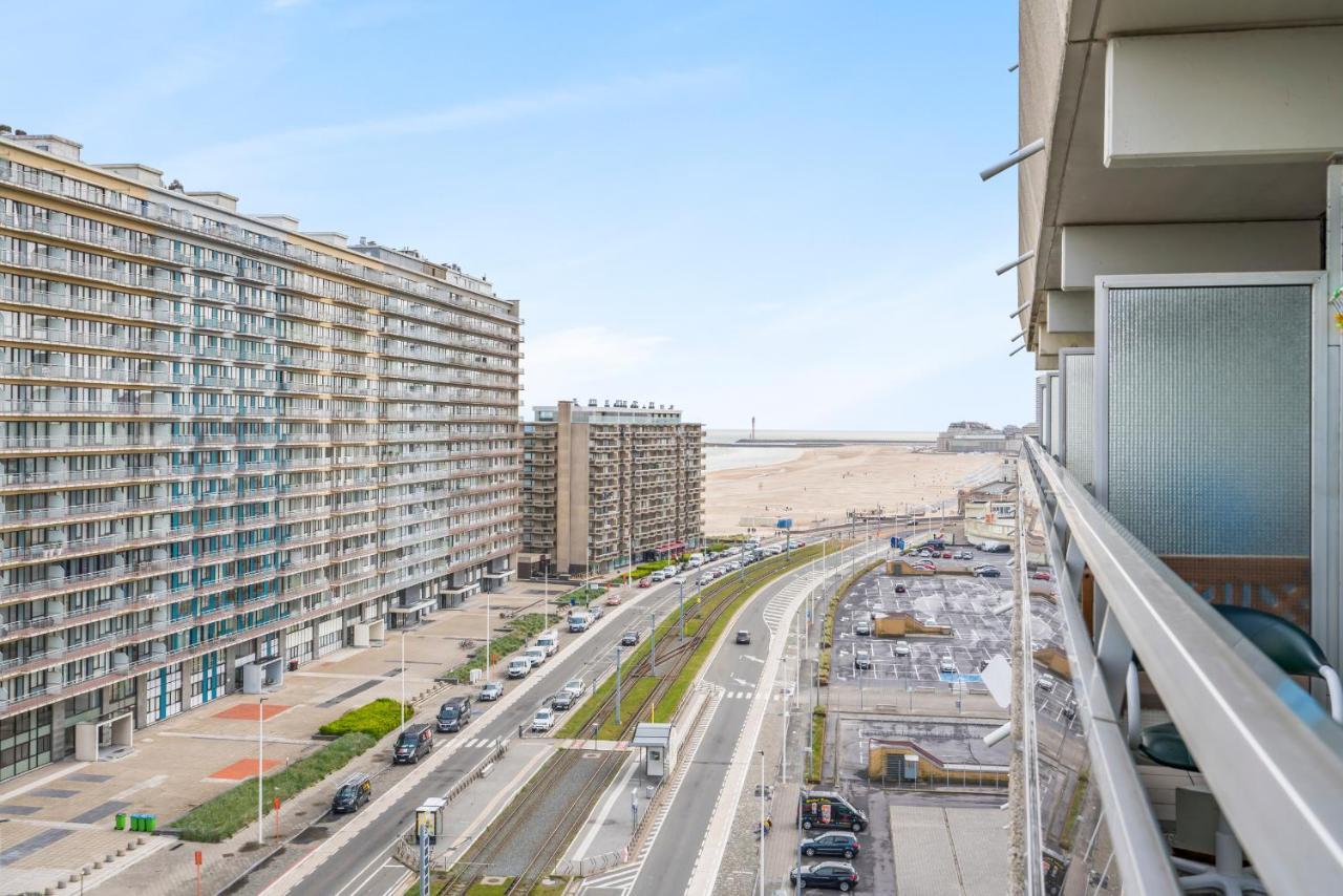 Luxueuze vakantiestudio met zeezicht en terras in Oostende Buitenkant foto