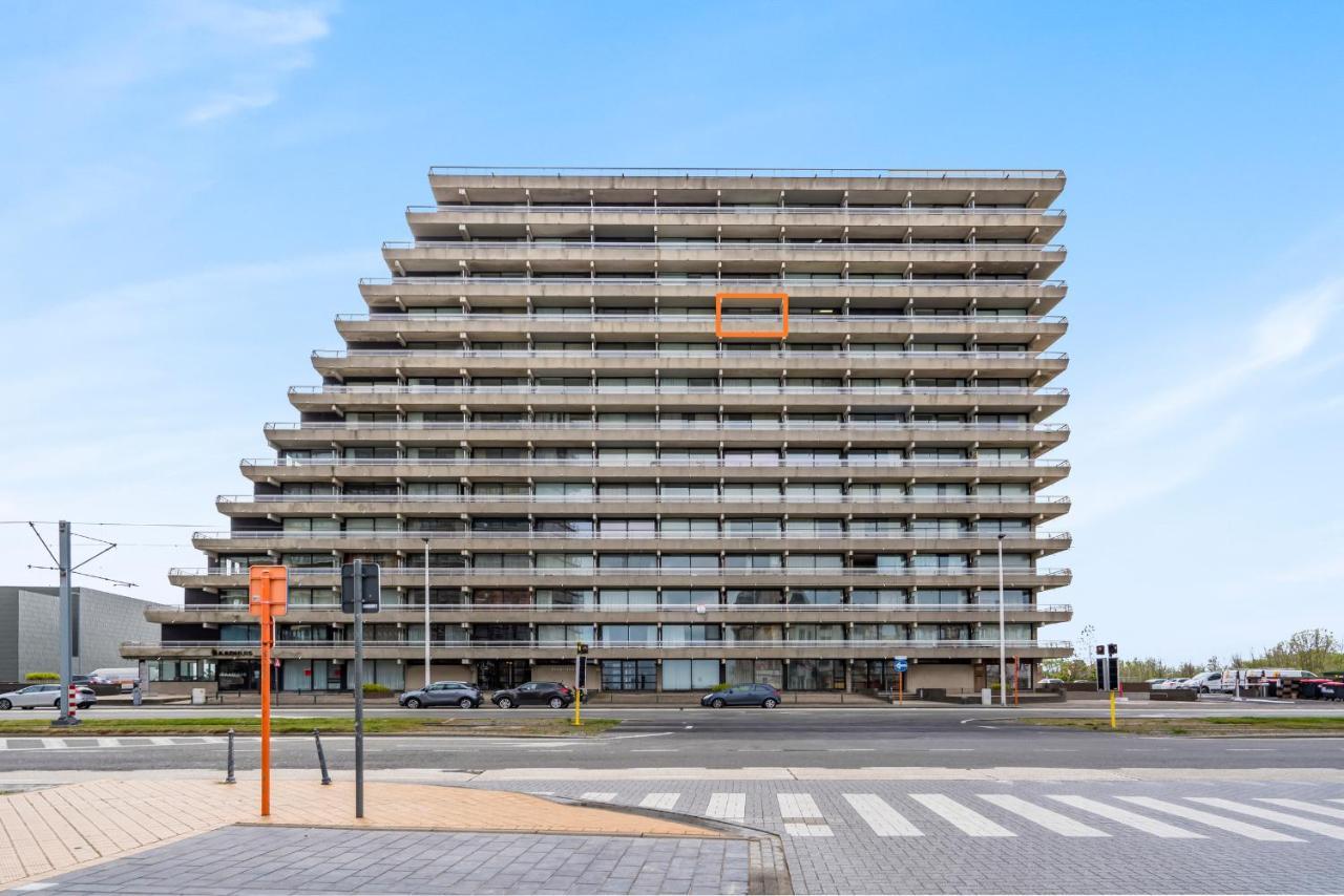 Luxueuze vakantiestudio met zeezicht en terras in Oostende Buitenkant foto